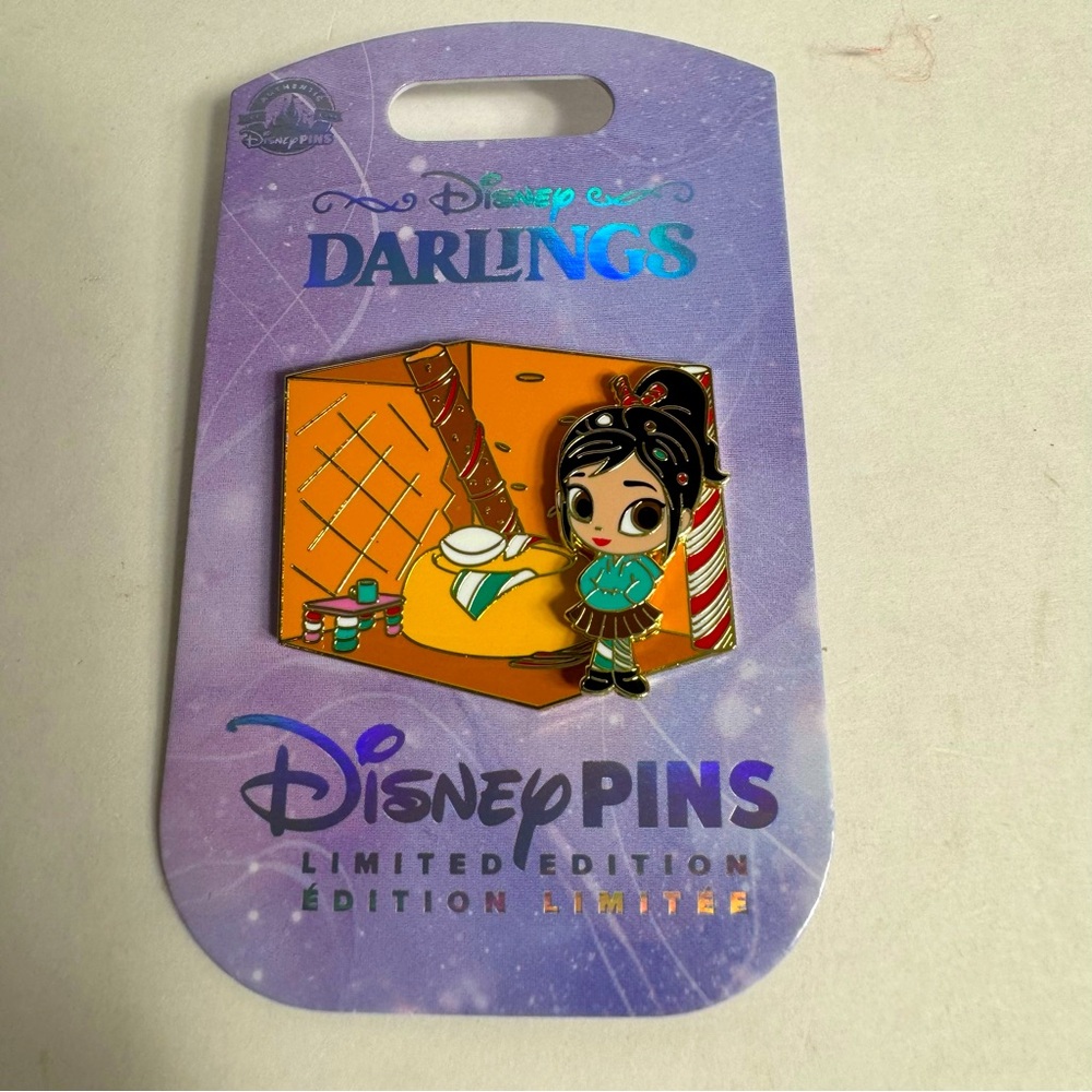 NWT. Disney Venelope Disney Princess Disney Darlings LE Pin.
